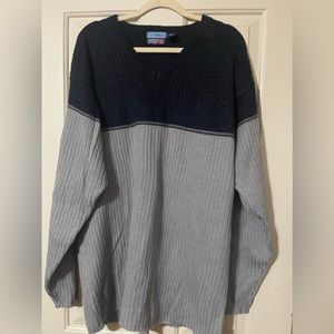 Grey/Blue men’s sweater XL